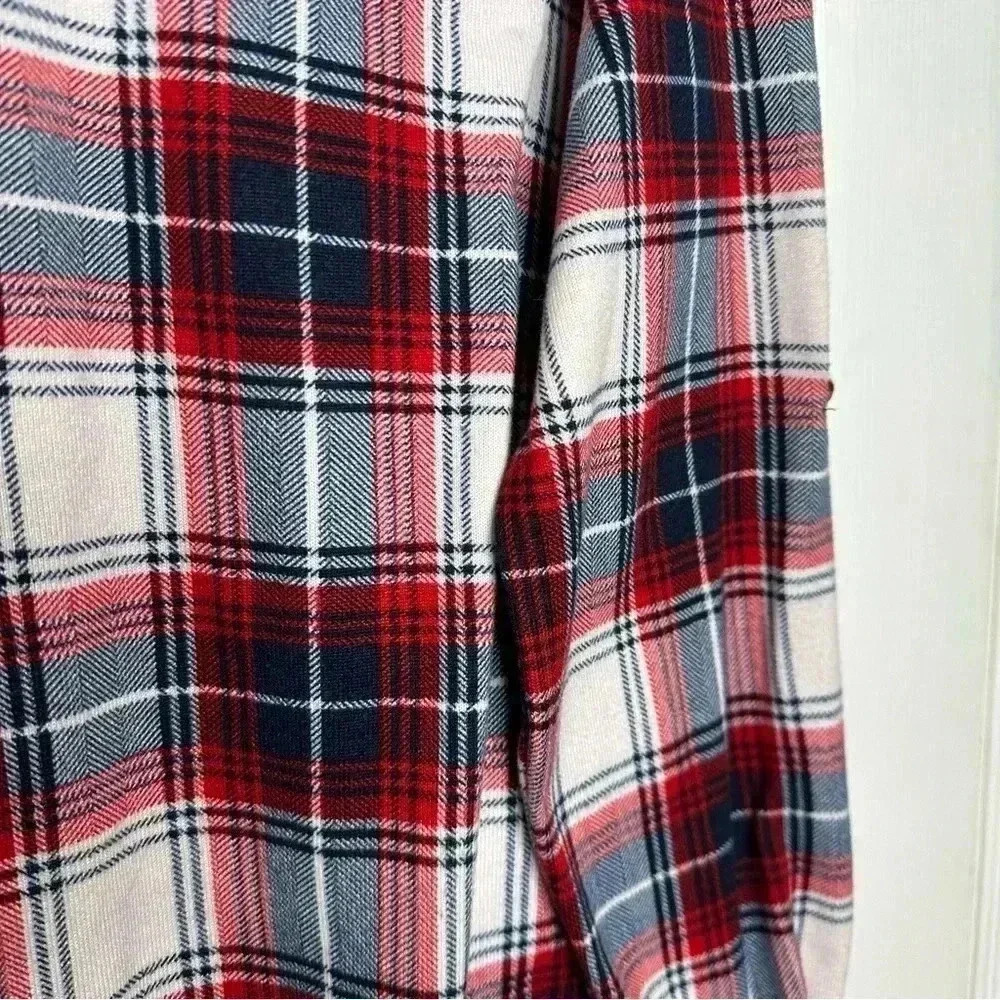 Ardene Button-Up Shirt Plaid white, Red, & Black Size Large - Picture 15 of 16